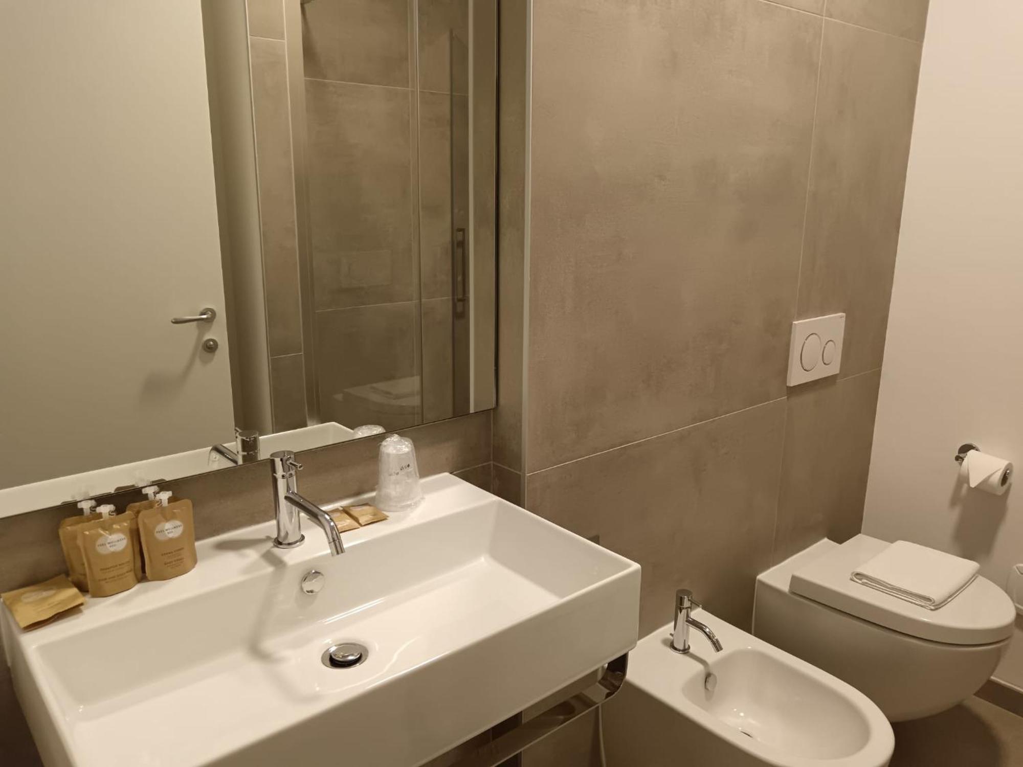 Bertiera Rooms Болонья Экстерьер фото