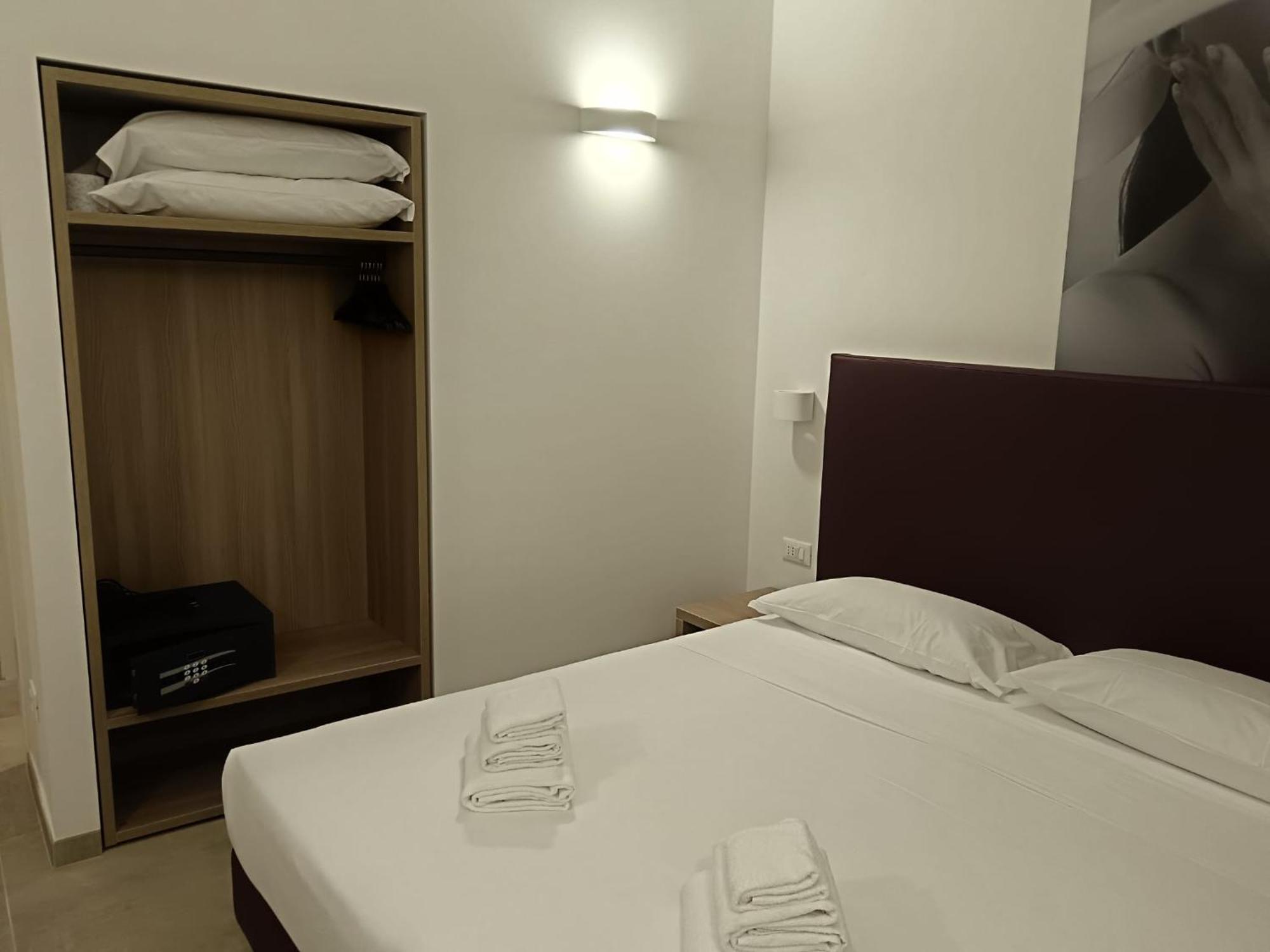 Bertiera Rooms Болонья Экстерьер фото